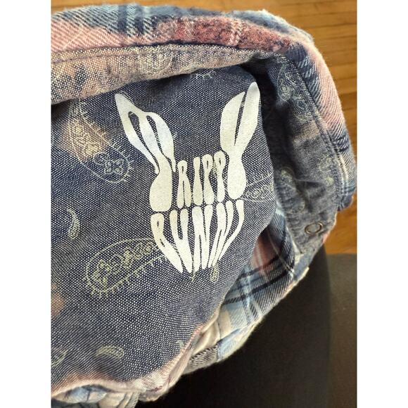 Jachs Girlfriend x Trippy Bunny Bea flannel mushroom print top - Picture 3 of 7